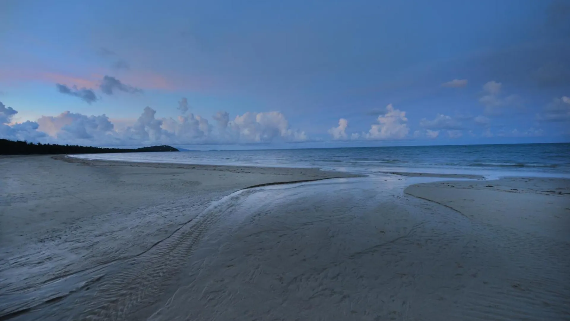 Surya Villa 1 - On Four Mile Beach Port Douglas